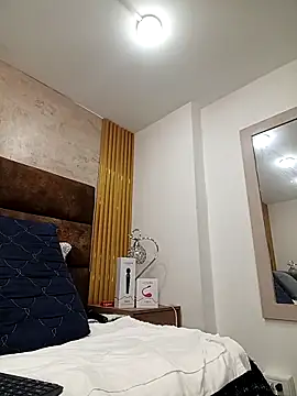 Snapshot of IsisBlake chatting on 11.09.25 IsisBlake online show from 11.09.25