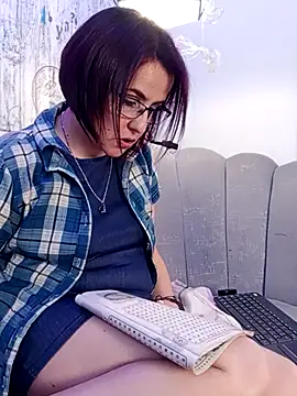 Snapshot of IsisBlake chatting on 11.26.25 IsisBlake online show from 11.26.25