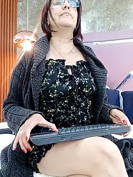 IsisBlake online show from 01.18.26