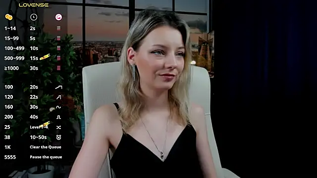 pretty little thing online show from 01.26.25