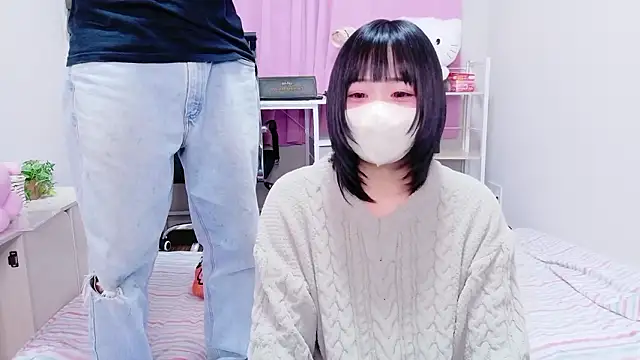 Mia--meow online show from 11.05.25