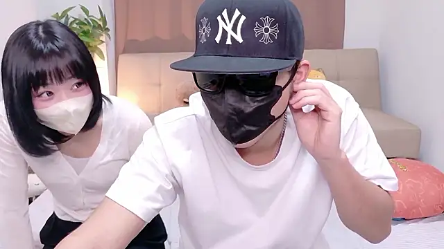 Mia--meow online show from 11.08.25