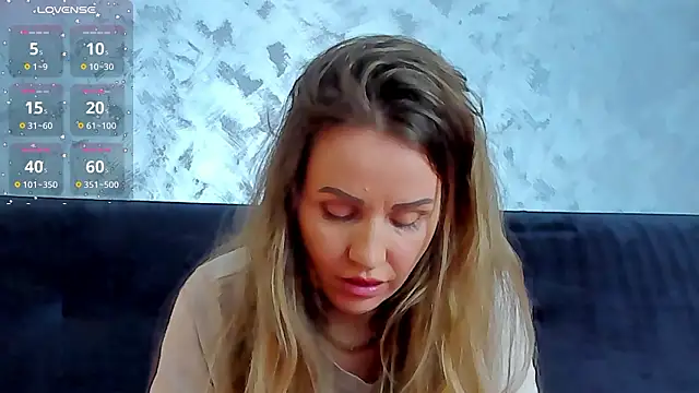 Snapshot of 3lla_Rose chatting on 03.05.26 3lla Rose online show from 03.05.26