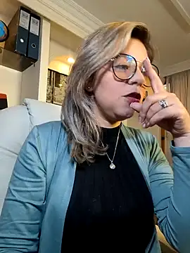 Cata Office-12 online show from 12.27.24