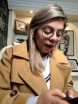 Cata Office-12 online show from 03.17.25