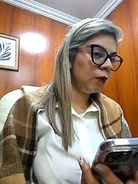 Cata Office-12 online show from 09.26.25