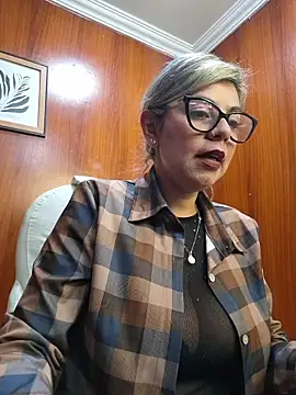 Cata Office-12 online show from 10.27.25