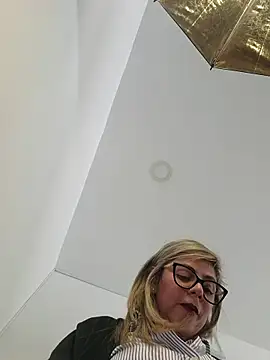 Cata Office-12 online show from 11.19.25