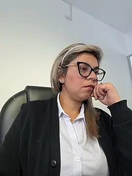 Cata Office-12 online show from 11.25.25