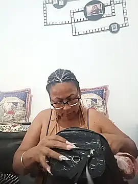 Afroditabichota online show from 11.28.25