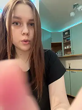 Marylallka5 online show from 12.17.24