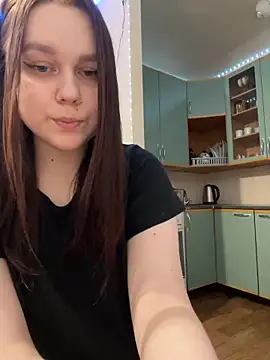 Marylallka5 online show from 02.12.25