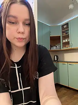 Marylallka5 online show from 02.19.25