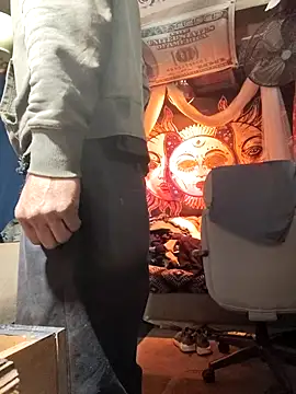 Gillygilly76 online show from 03.16.25