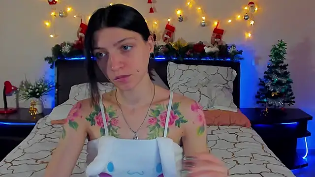 Snapshot of Lolly_Haze chatting on 12.26.24 Lolly Haze online show from 12.26.24