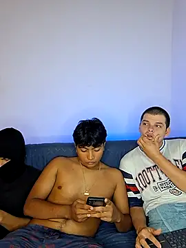  Ottis  online show from 11.29.25