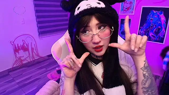 Snapshot of Miwa_violet chatting on 06.22.26 Miwa violet online show from 06.22.26