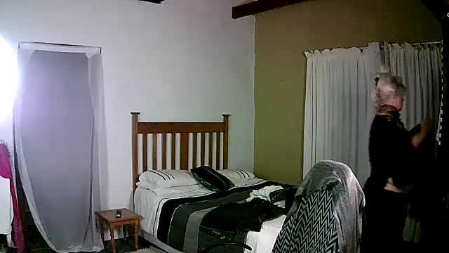 Miahotmilf online show from 11.15.25