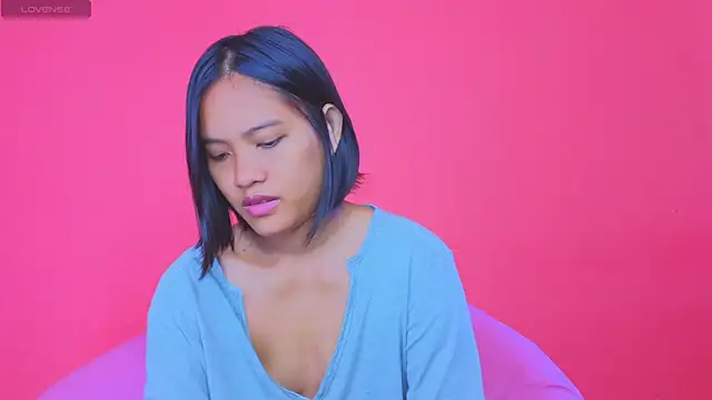 Natsu   online show from 12.18.24