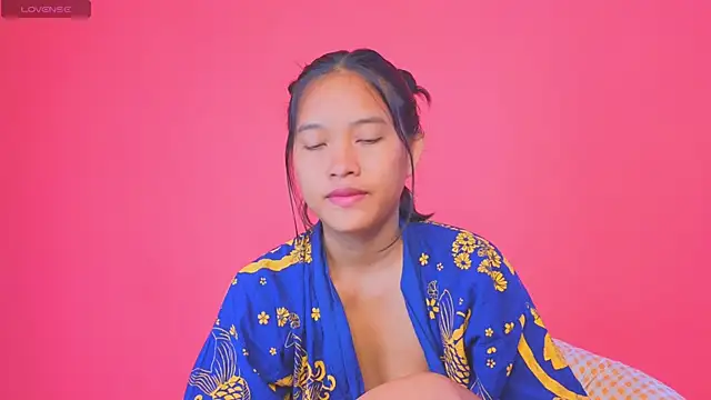 Natsu   online show from 01.03.25