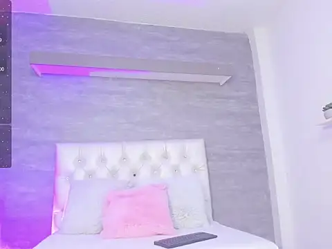 Snapshot of thararouse chatting on 03.06.25 thararouse online show from 03.06.25