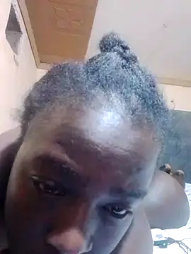 Snapshot of Nasty_queen20 chatting on 12.31.24 Nasty queen20 online show from 12.31.24