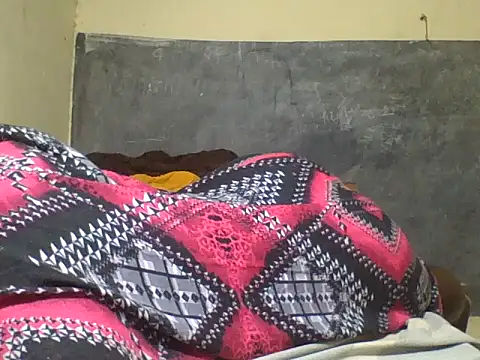 Snapshot of Nasty_queen20 chatting on 10.25.25 Nasty queen20 online show from 10.25.25