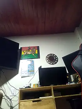 Snapshot of weedmanhot28 chatting on 01.12.26 weedmanhot28 online show from 01.12.26