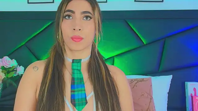 SophieCarther online show from 11.18.25