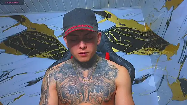 Kevin22 222 online show from 10.10.25