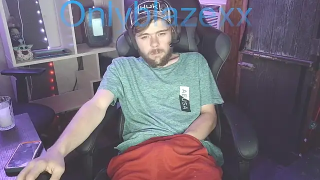 Snapshot of OnlyBlazexx chatting on 01.14.26 OnlyBlazexx online show from 01.14.26