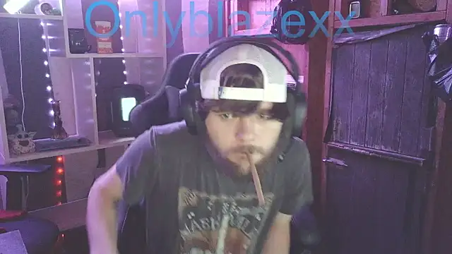 Snapshot of OnlyBlazexx chatting on 01.15.26 OnlyBlazexx online show from 01.15.26