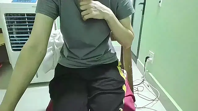 Luxcute286 online show from 10.03.25