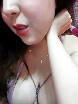 LoNa-daloua online show from 02.20.25