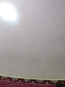 LoNa-daloua online show from 10.15.25