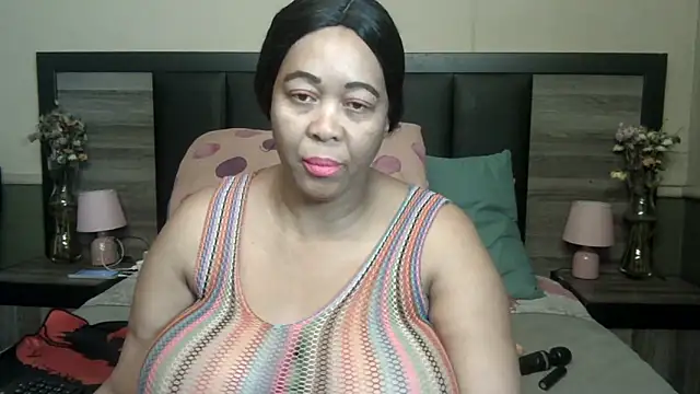 BigButt-MomJ75 online show from 11.22.25