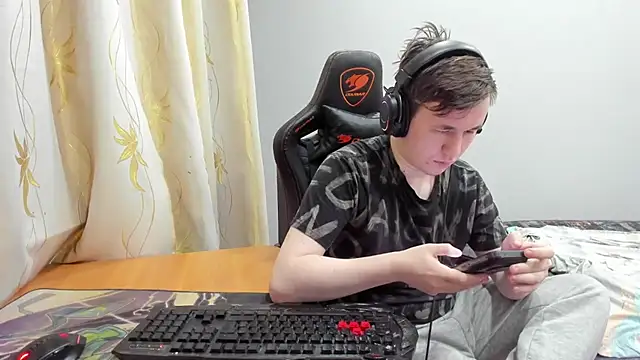 iliaskrislove online show from 06.12.26