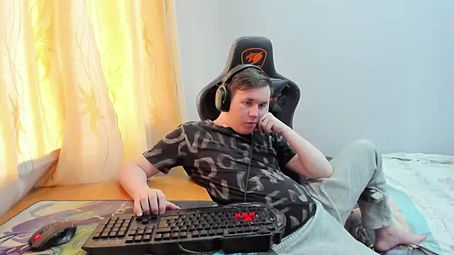 iliaskrislove online show from 06.14.26