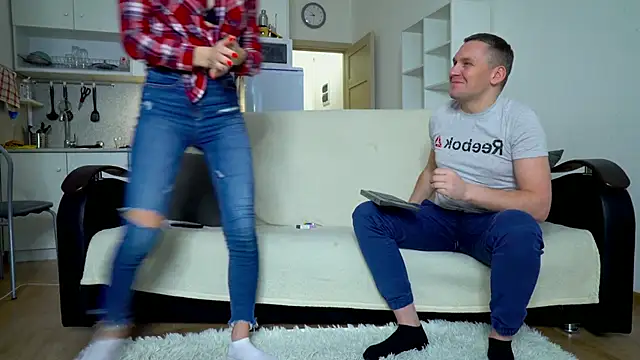 Snapshot of littlesweettifany chatting on 02.01.25 littlesweettifany online show from 02.01.25