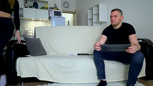 Snapshot of littlesweettifany chatting on 03.18.25 littlesweettifany online show from 03.18.25