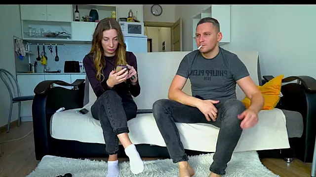 Snapshot of littlesweettifany chatting on 10.17.25 littlesweettifany online show from 10.17.25