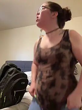 FreakNastyLacie online show from 03.04.25