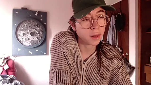 emily pearl  online show from 12.21.25