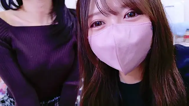 Snapshot of yuki-chi chatting on 01.18.25 yuki-chi online show from 01.18.25