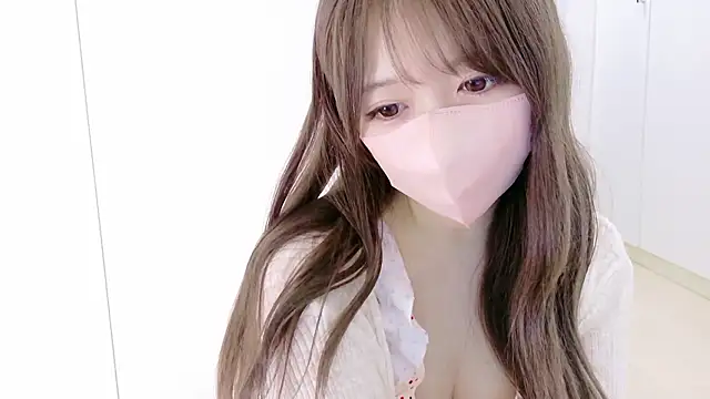 Snapshot of yuki-chi chatting on 09.18.25 yuki-chi online show from 09.18.25