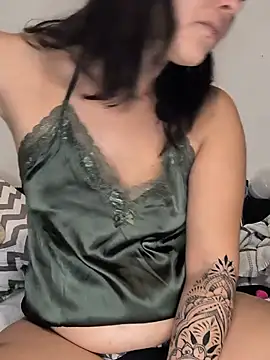 Linalicious online show from 06.26.26
