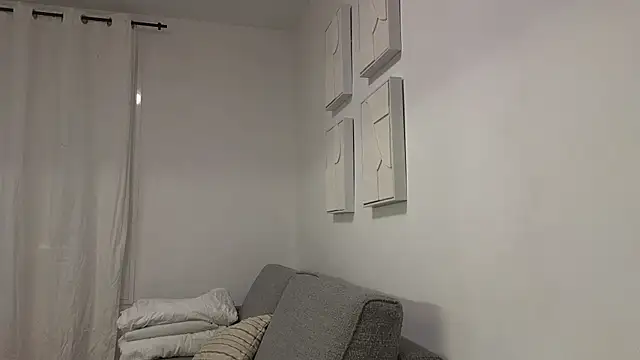 ximenawilliamss online show from 03.17.25