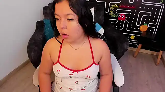 Snapshot of Barbara_honey chatting on 02.13.25 Barbara honey online show from 02.13.25