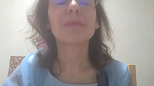 Snapshot of HollyJewel chatting on 12.09.24 HollyJewel online show from 12.09.24