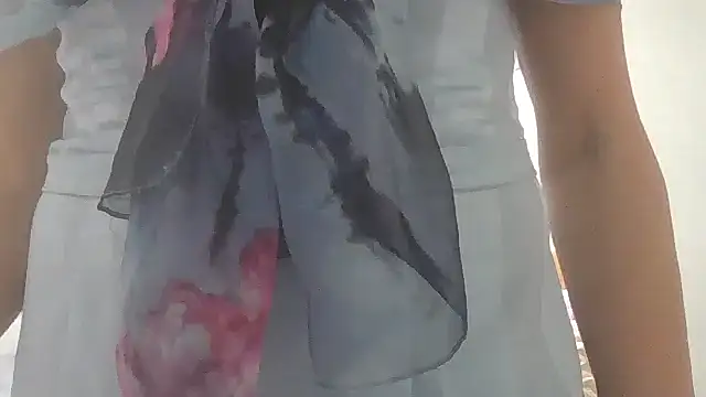 Snapshot of HollyJewel chatting on 12.10.24 HollyJewel online show from 12.10.24